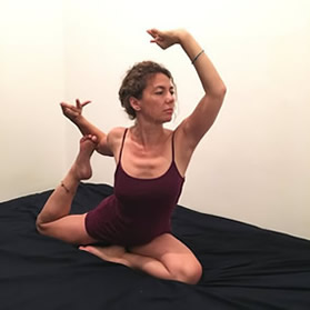 Laura Nilin - Rajakapotasana